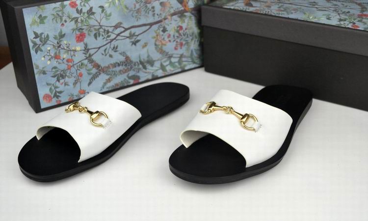 2017 Guci slippers woman 35-42-046